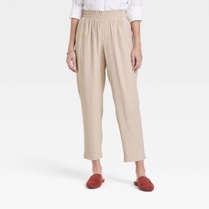BNWT a new day pull on crop pant